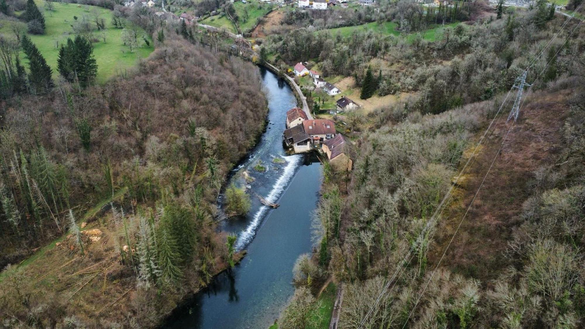 Gite Du Moulin Montgesoye Bagian luar foto